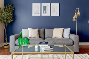 The Catalina: Riverwalk Loft w/ Private Balcony